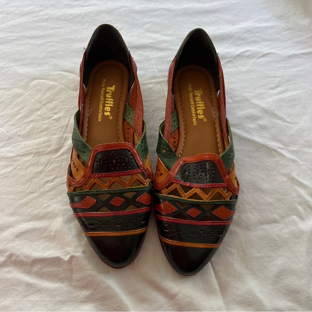 Truffles flats leather size 7.5 colorful